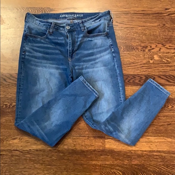 American Eagle Outfitters Denim - American Eagle High Rise Jegging